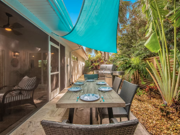 Luxurious 4-Bedroom Waterfront Villa in Holmes Beach